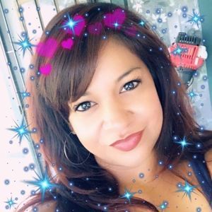 Meet your Posher, Delia